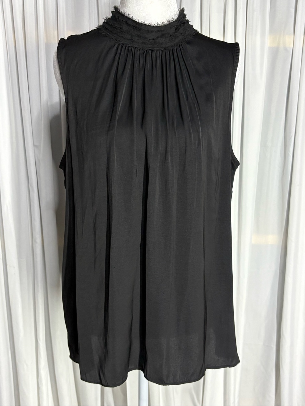 Worthington Black Sleeveless Mock Neck Pleated Blouse Top - Size L